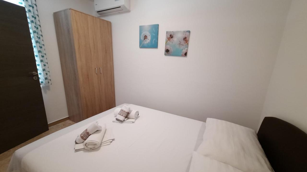 Apartment Tonci Novalja Exteriér fotografie