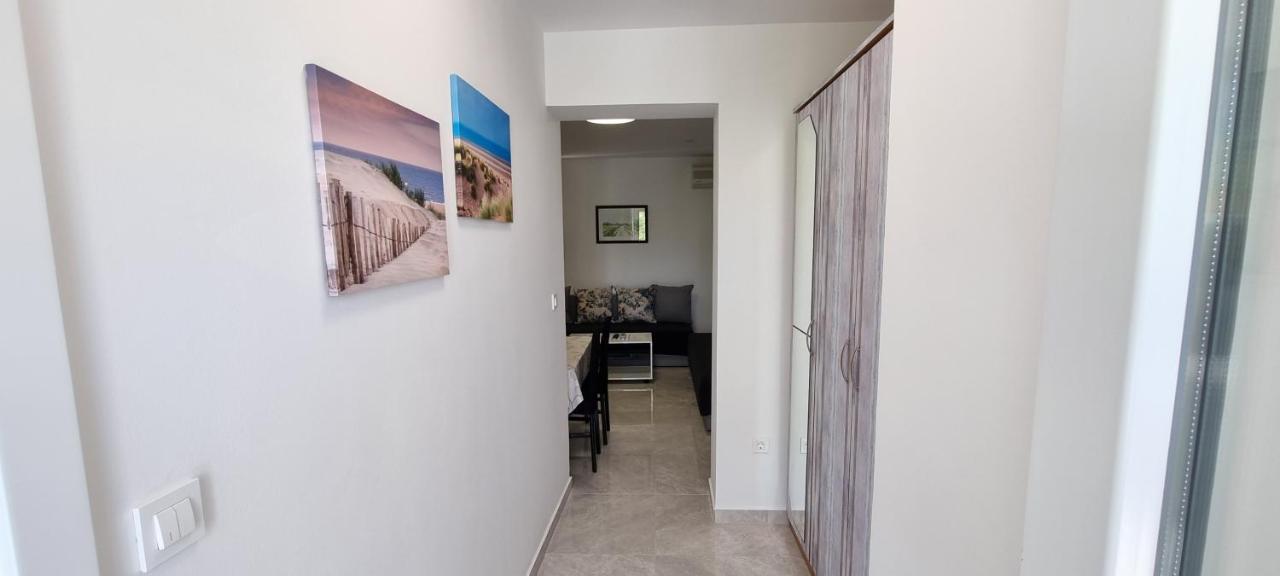Apartment Tonci Novalja Exteriér fotografie