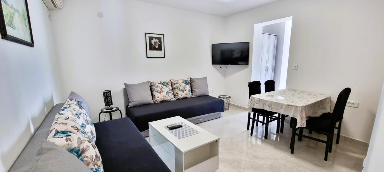 Apartment Tonci Novalja Exteriér fotografie