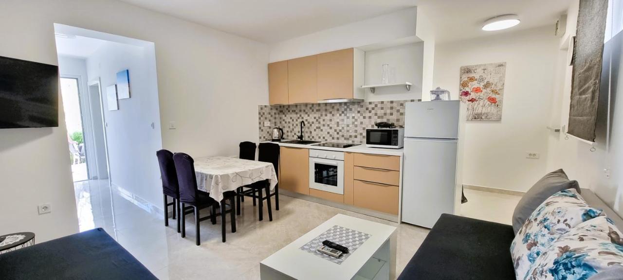 Apartment Tonci Novalja Exteriér fotografie